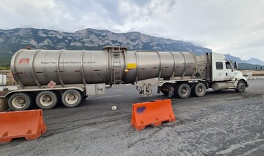 Recuperan guardias nacionales más de 100 mil litros de gasolina en Santa Catarina