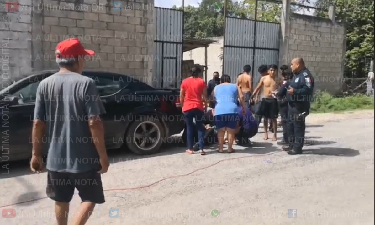 Balean a tres hombres en la ZonaMaya; vecinos los defienden con piedras y palos de pistoleros