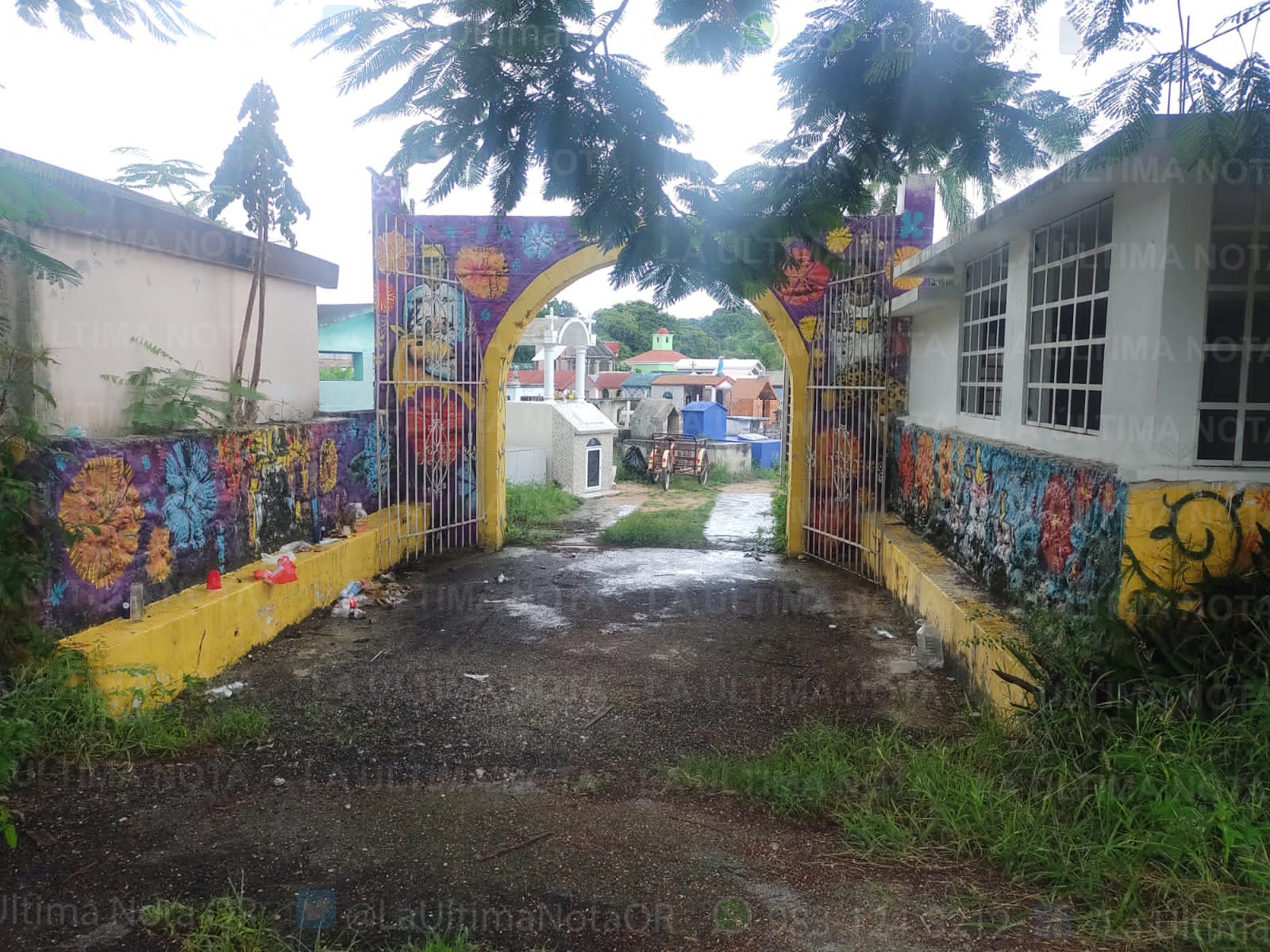Inician preparativos en panteones de FCP por el día de muertos