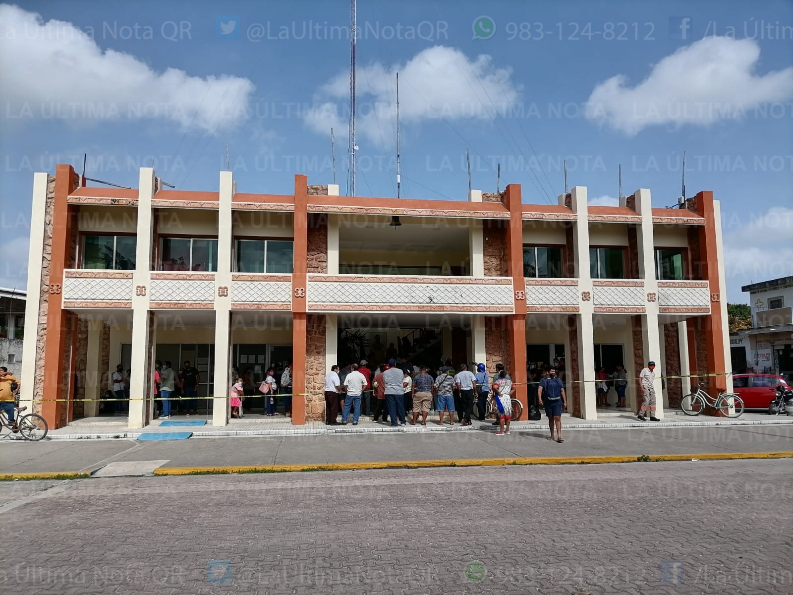 Detectan a presuntos fiscales pidiendo el moche en FCP