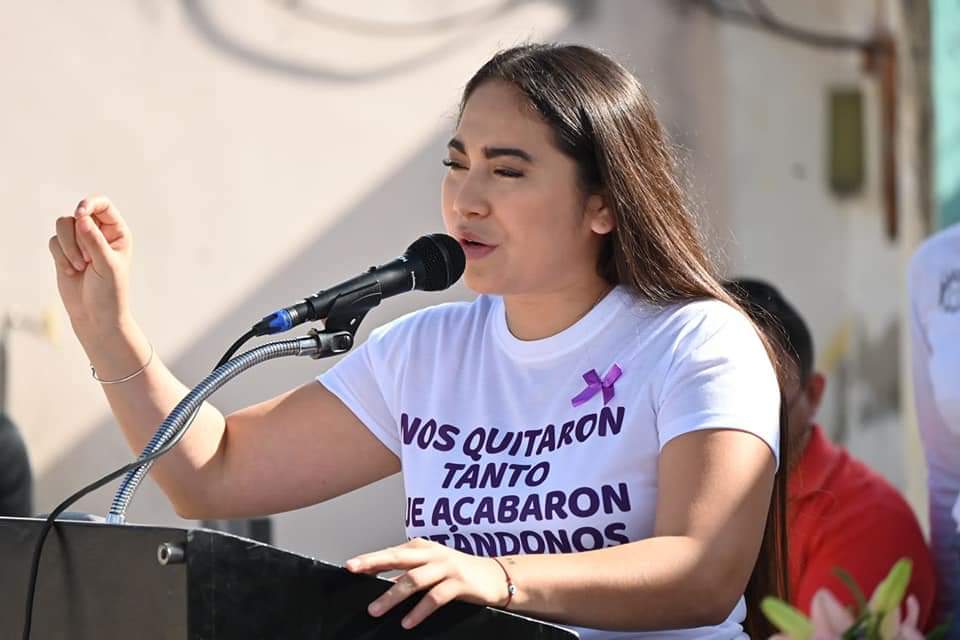 Reconocen alcaldesa de Carrillo labor de mujeres en FCP