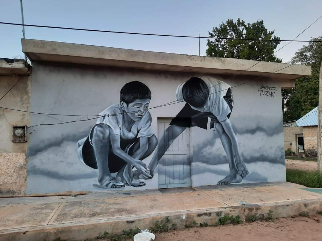 Destaca muralista de FCP con pinturas realistas