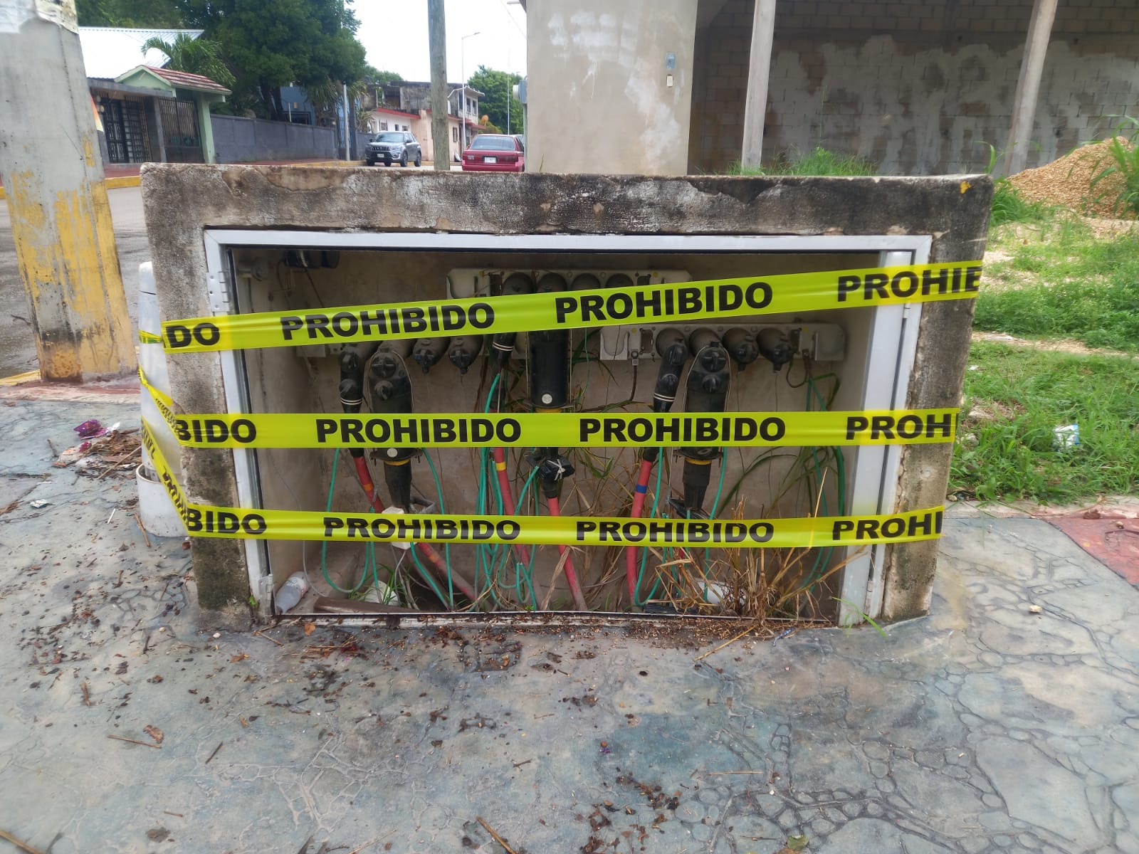 Temen de electrocutarse con registro de la CFE