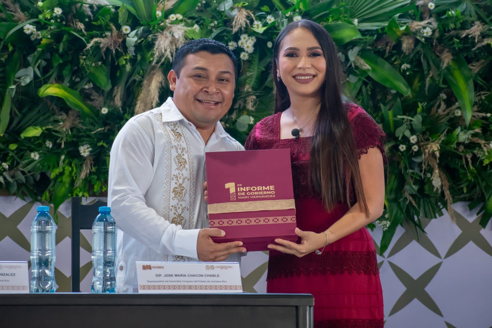 Rinde Mary Hernández su Primer Informe de Gobierno