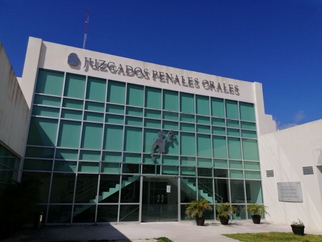 Vinculan a proceso a imputado por el delito de ejercicio ilícito de servicio público