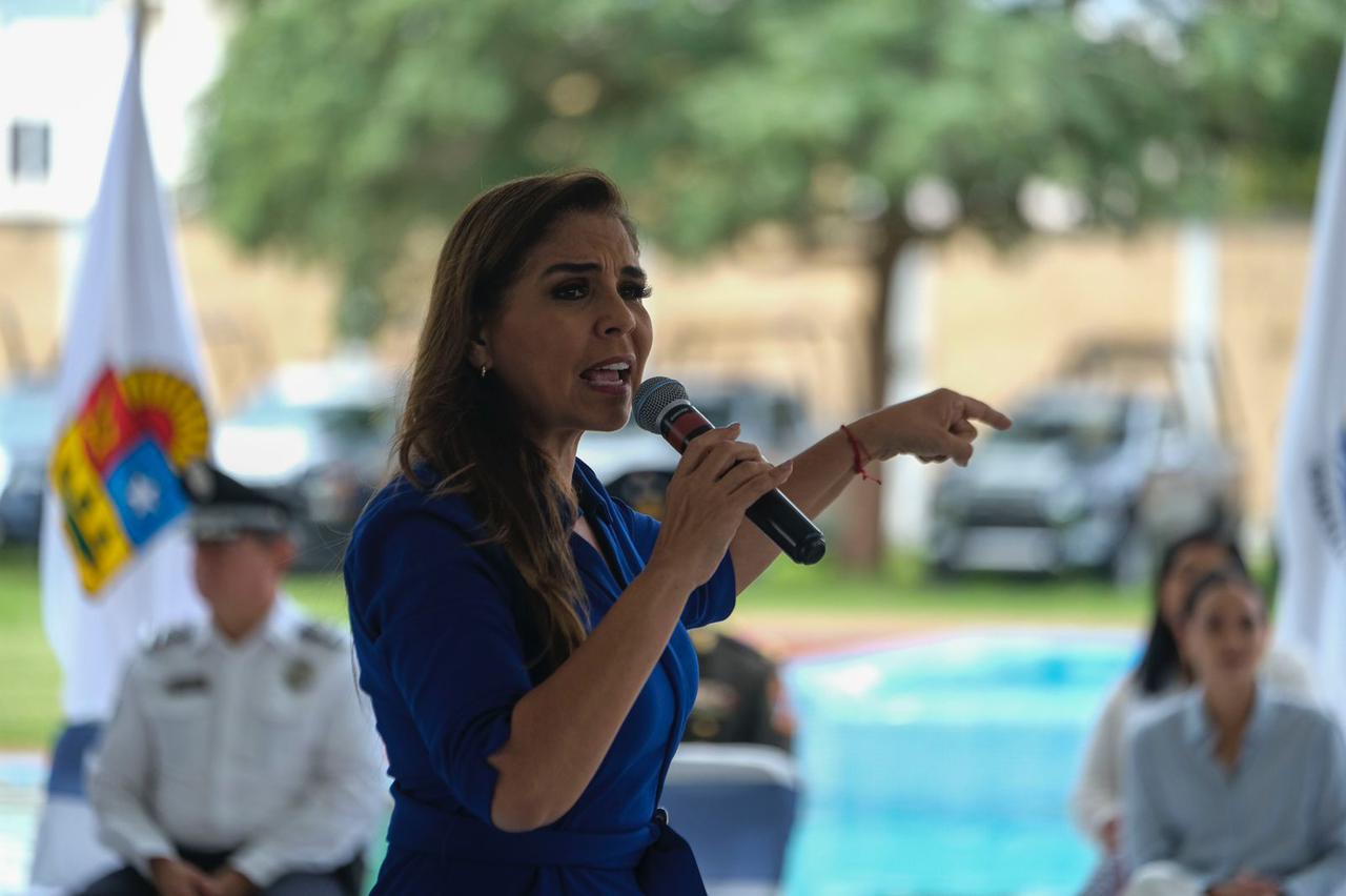 Profesionalismo y compromiso de la policía para los quintanarroenses, instruye Mara Lezama