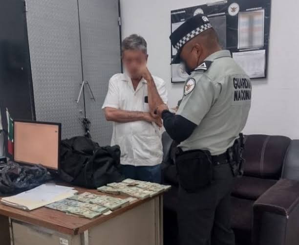 En Chiapas, Guardia Nacional detiene a persona con dólares, sin acreditar su legal procedencia