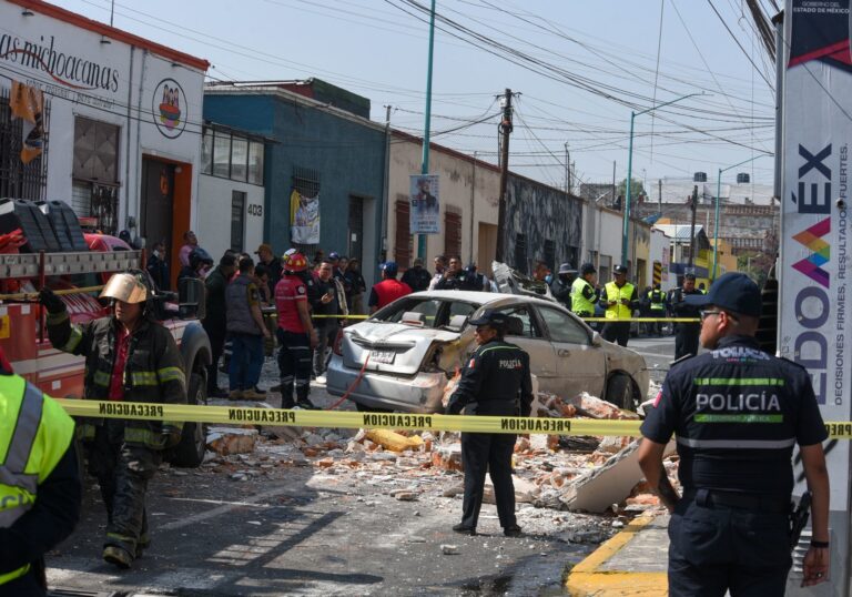 Explosión por acumulación de gas en Toluca deja 6 heridos | Vídeo