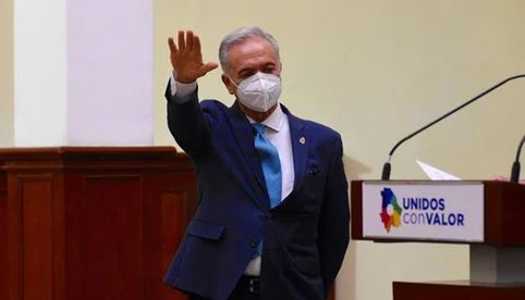 Detienen a exsecretario de Salud de Chihuahua durante gobierno de Javier Corral