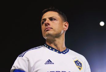 ‘Chicharito’ Hernández se lesiona la rodilla; será operado