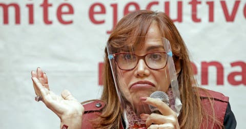 Cierra puerta Mario Delgado a Yeidckol Polevnsky como ‘corcholata’; sólo son 6 los aspirantes