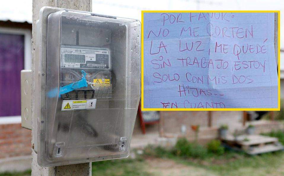 Ayudan a papá soltero, desempleado a pagar su luz en Argentina