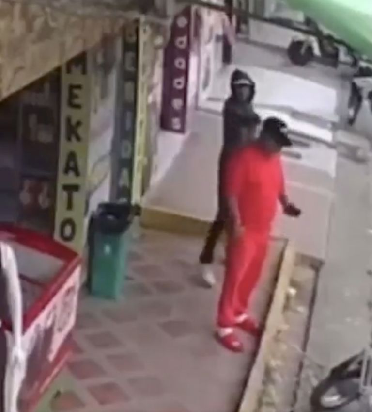 VIDEO | Se salva de milagro: le disparan dos veces en la cabeza y sale ileso