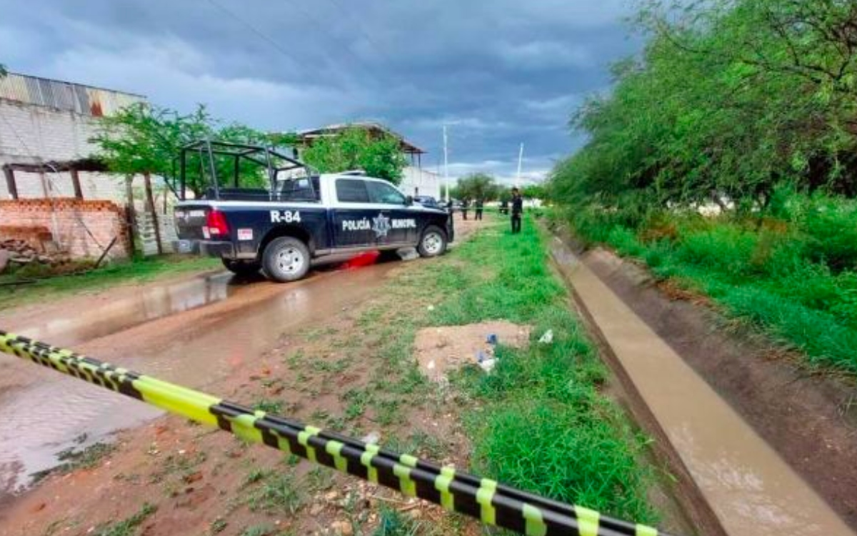 Rayo mata a estudiante que jugaba futbol en Guanajuato