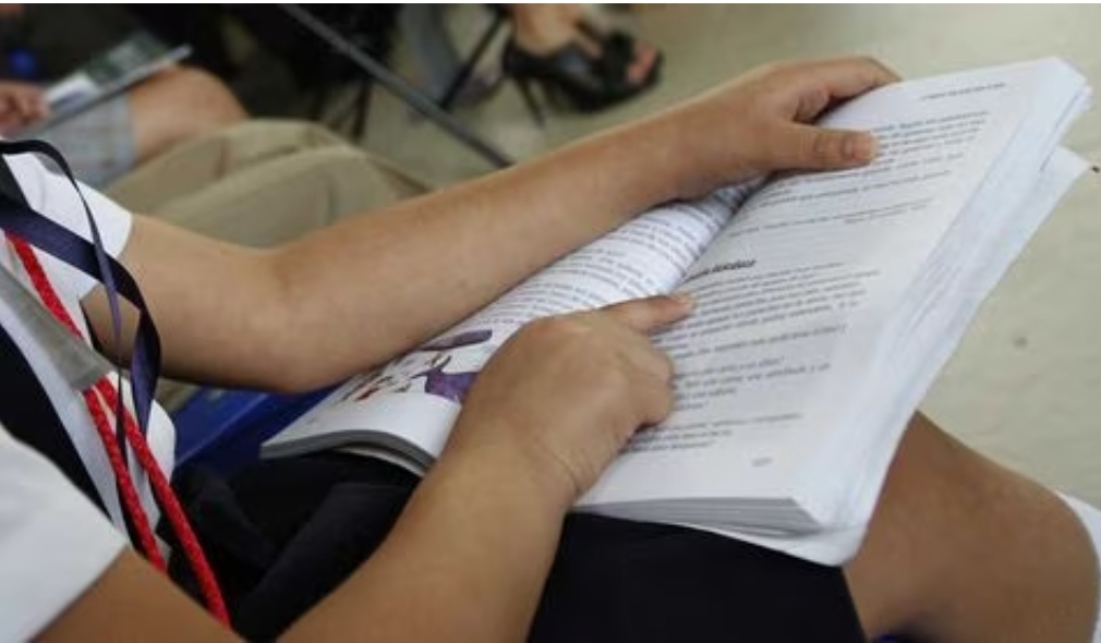 Gobernadores de Morena se suman a debate por libros de texto de la SEP; comparan a Marko Cortés con Hitler