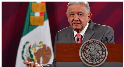 AMLO y los gobernadores de la 4T defienden la nueva versión de los libros de texto de la SEP