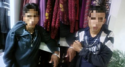 Mujer encierra a dos presuntos asaltantes que entraron a robar en tienda de ropa