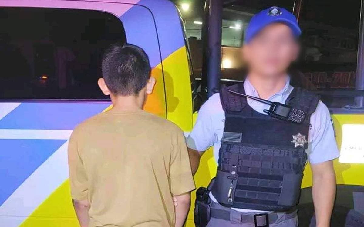 Detienen a niño de 12 años por 12 robos a tiendas de conveniencia en Monterrey