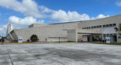 Falla mecánica provoca desplome de elevador en hospital de Yucatán