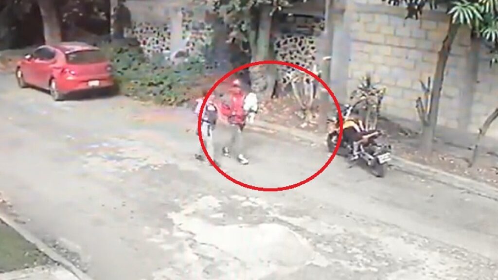 Pareja finge traer bebé en brazos para robar moto en Jiutepec, Morelos