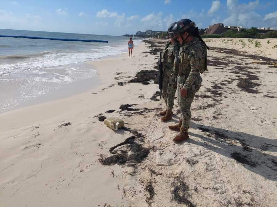 Recalan paquetes de marihuana a las costas de Puerto Morelos