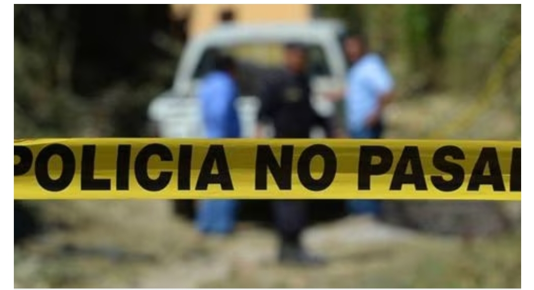 Hombre rocía gasolina y le prende fuego a su esposa en Aguascalientes