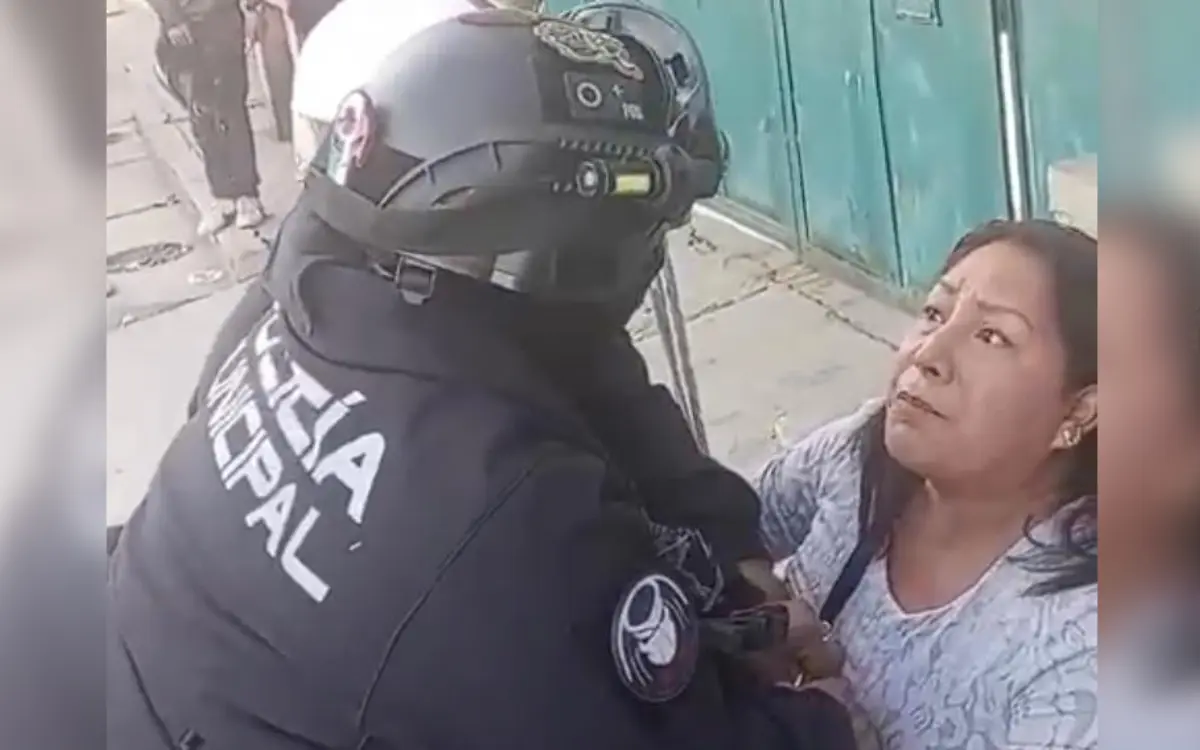 Otro abuso policial en Oaxaca: Denuncian a uniformados de intentar detener arbitrariamente a una mujer