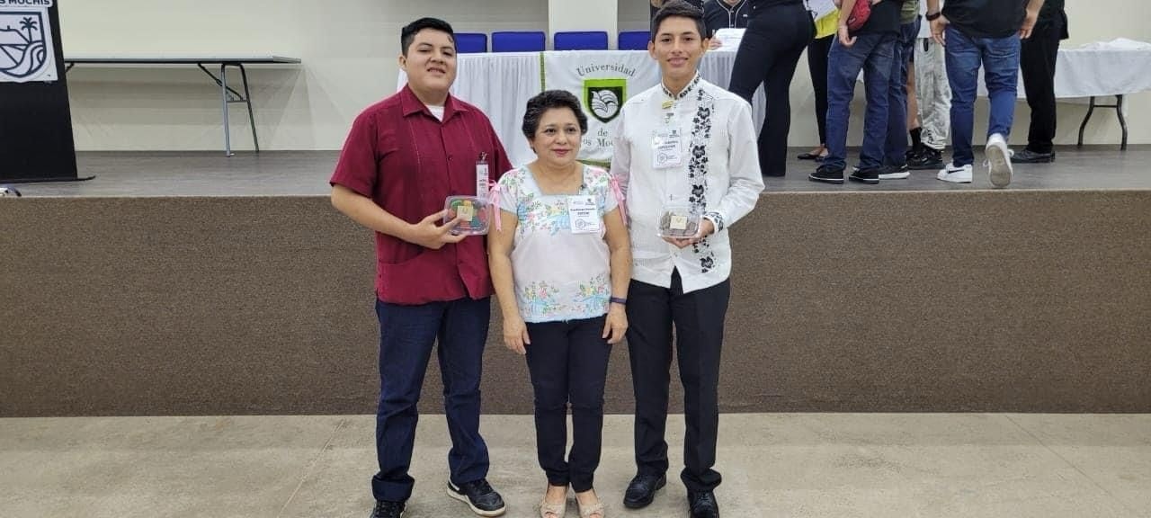 Buscan consolidar un nuevo modelo económico jóvenes del Cbtis 72