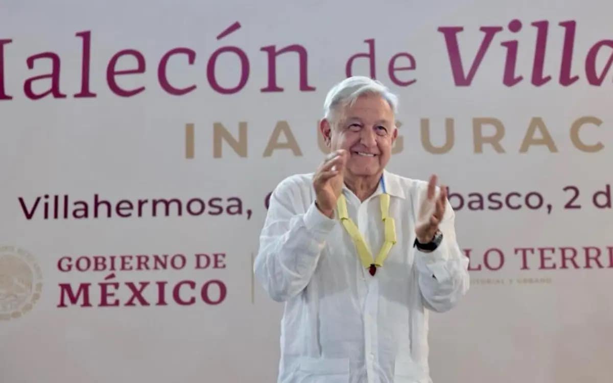 Para #México #AMLO propone salario mínimo para maestros, soldados y médicos
