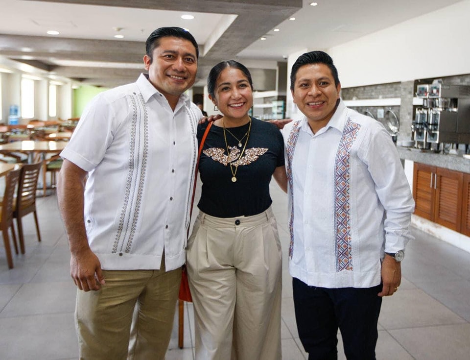 Abandonan al PRD y se suma al MC
