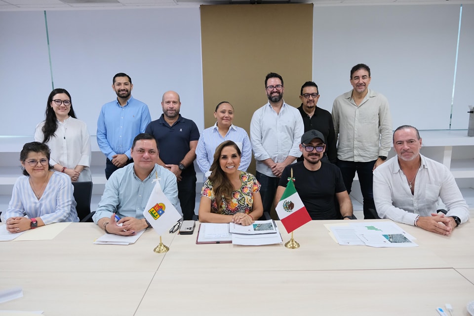 Mara Lezama y Román Meyer anuncian avance en la regularización de terrenos para bienestar de 4 mil familias en Solidaridad