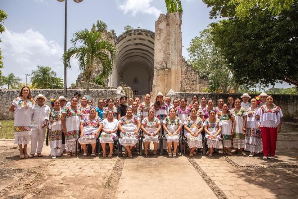 Mara Lezama y Mary Hernández conmemoran el 177 Aniversario de la Guerra Social Maya en Tihosuco