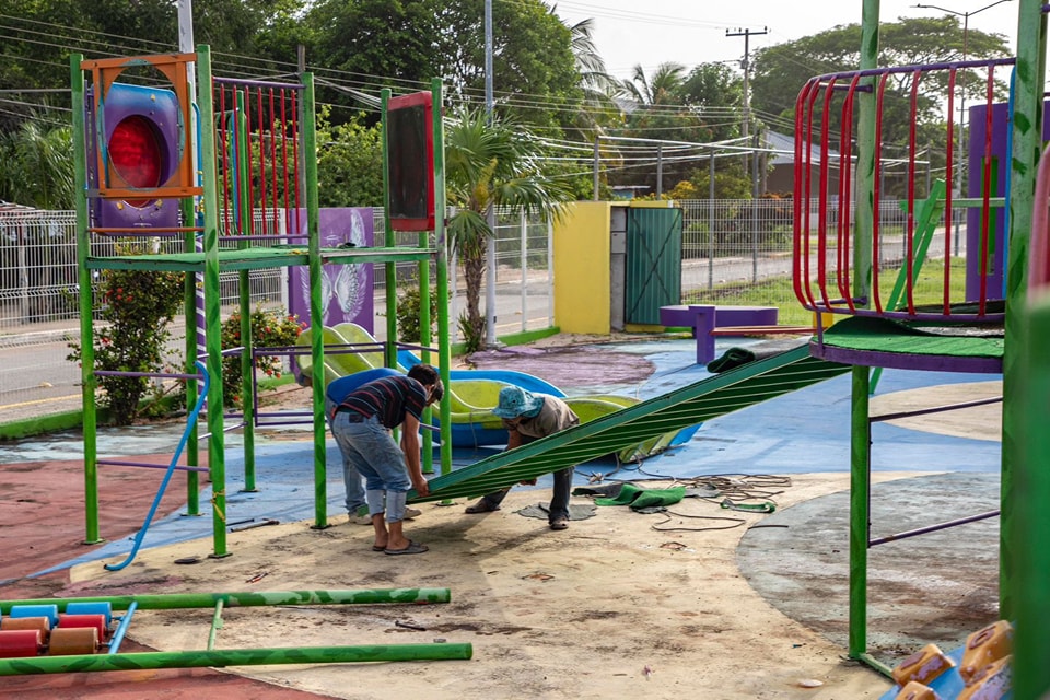 Inicia remodelación total del parque La Colmena