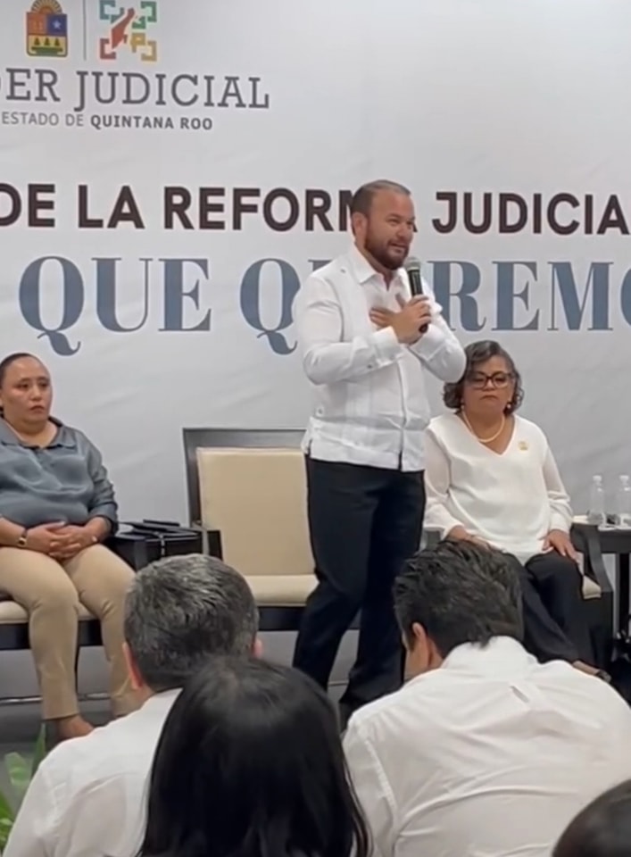 Protesta de Trabajadores del Poder Judicial Interrumpe Foro de Reforma en Chetumal