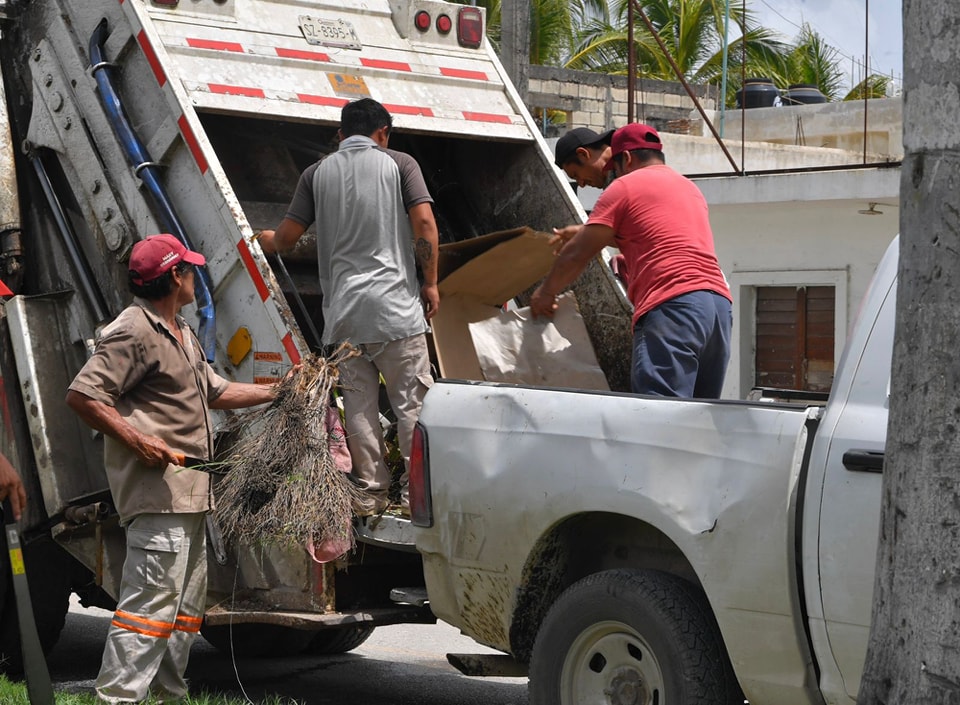 Ayuntamiento de Felipe Carrillo Puerto mantiene activa brigada de Carrillo Limpio