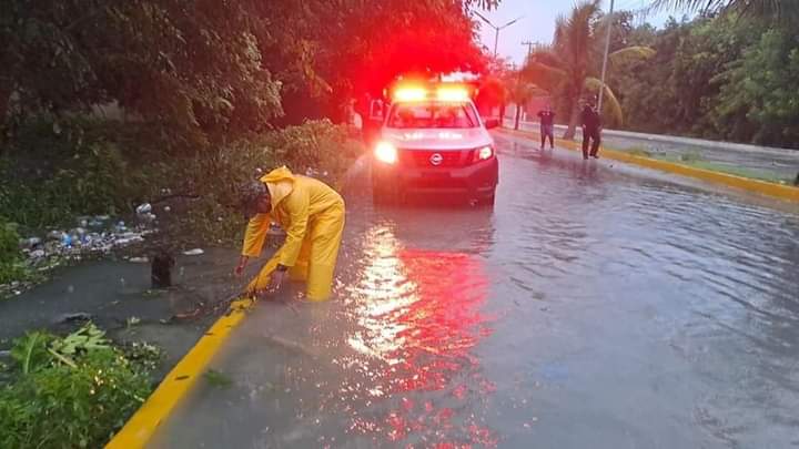 La zona norte de Quintana Roo sigue en alerta roja