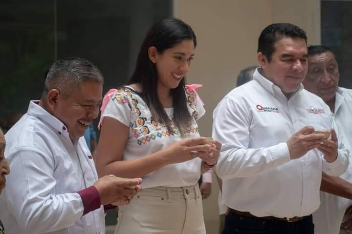 Concluye con éxito el 1er Encuentro de Medicina Tradicional, Partería y Herbolaria Maya en la UIMQROO