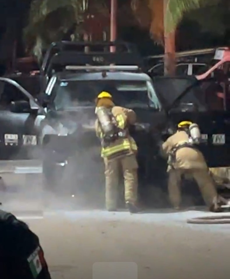 Tensión en Chetumal: quema de patrullas tras la muerte de un detenido