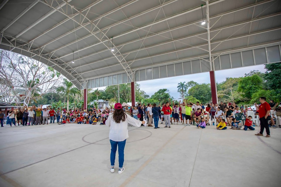 Comunidades de Felipe Carrillo Puerto decidirán las obras públicas que se ejecutarán en 2025: Mary Hernández