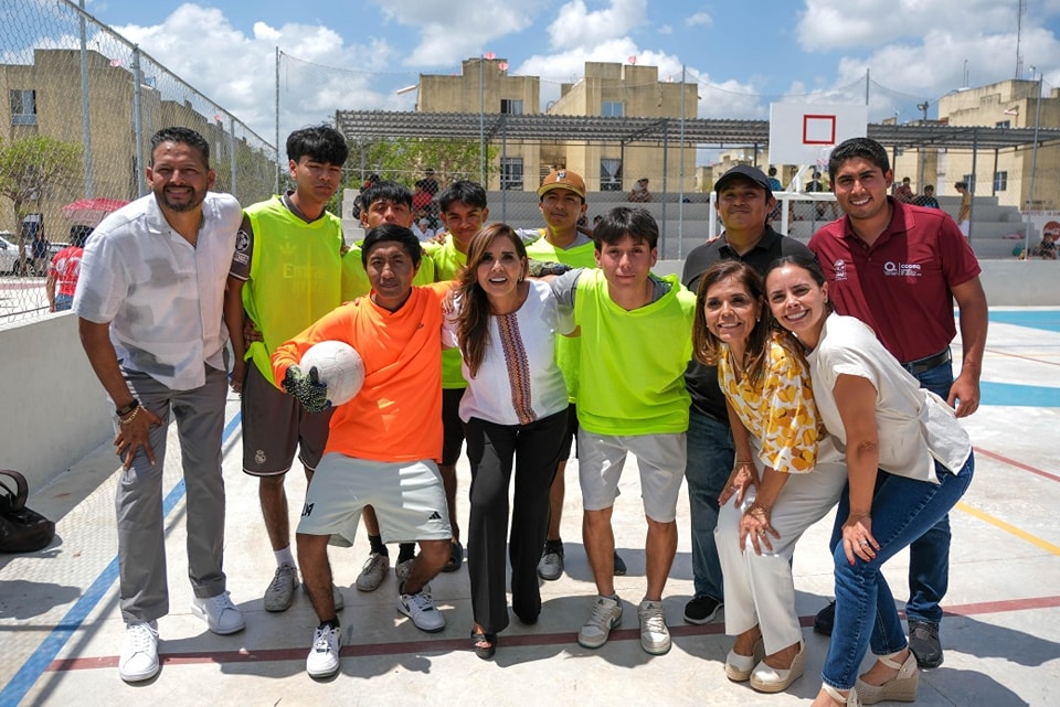 Inaugura Mara Lezama canchas del fraccionamiento Paseos del Mar, donde familias podrán construir comunidad en armonía