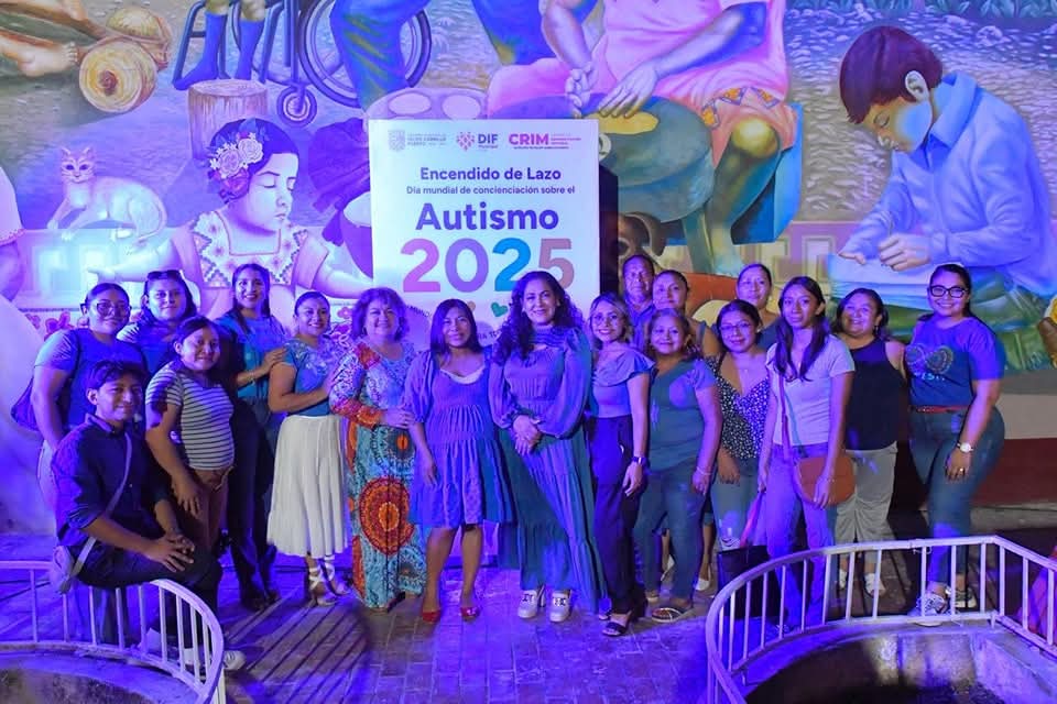 Iluminan edificio del DIF-FCP en conmemoración al día mundial de la concientización del Autismo