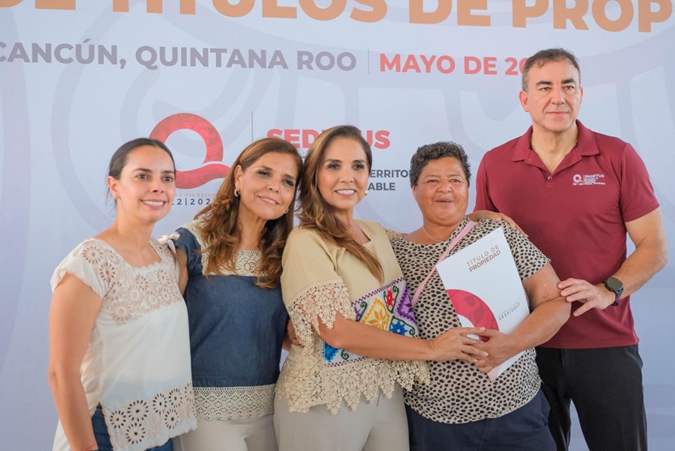 Mara Lezama entrega 270 títulos de propiedad a beneficiarios, tras décadas de tocar puertas y sin ser escuchados