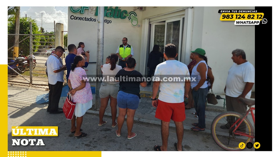 Vecinos de la Plan de Ayala se cansan de la oscuridad y del calor: se manifiestan contra la CFE en Felipe Carrillo Puerto