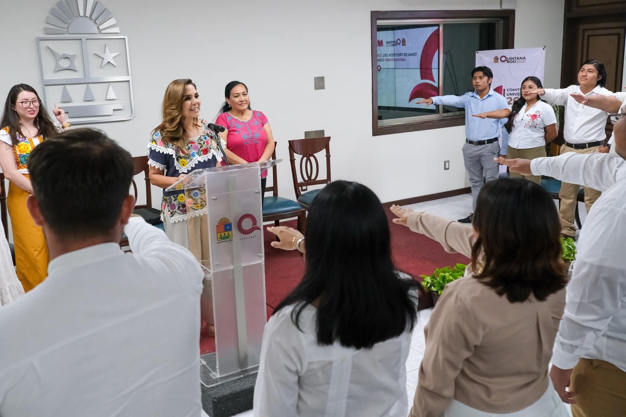 Impulsa Mara Lezama  participación activa de la juventud en la vida pública de Quintana Roo.