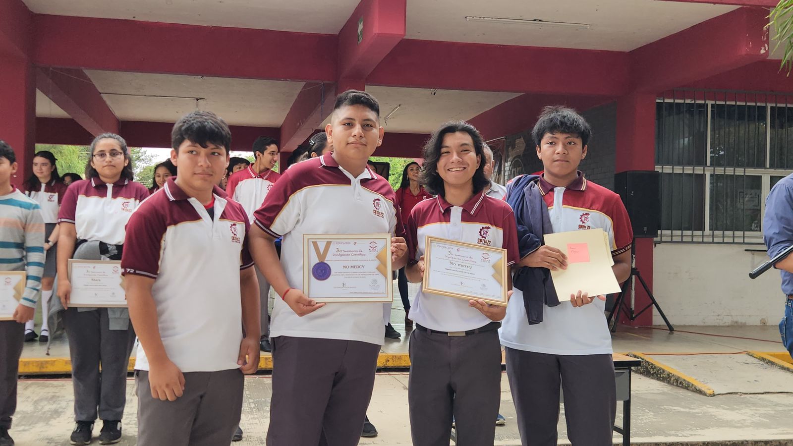  Alumnos del CBTIS 72 ganan primer lugar en Hackatón con proyecto que impulsa la educación juvenil